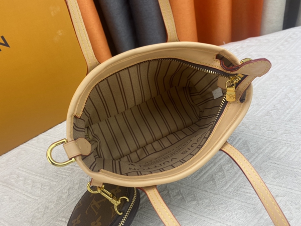 ルイヴィトンバッグ角部分ディテール